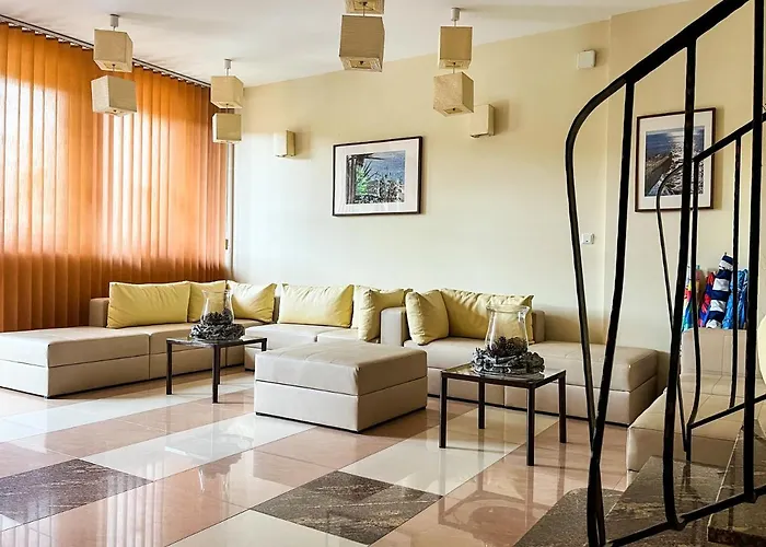 Piano 招待所 库瑞尼卡慕斯卡